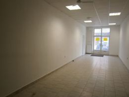 Komer�n� nemovitost, Zl�n / Malenovice - fotografie �.1