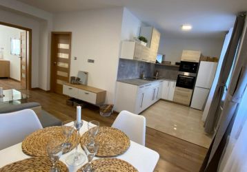 Byt 3+kk k pronájmu, Třinec / Staré Město, ulice Pod břehem