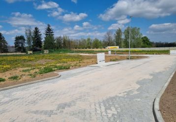 Stavební pozemek na prodej, Chlumec nad Cidlinou / Kladruby