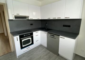 Byt 2+1 k pronájmu, Razová