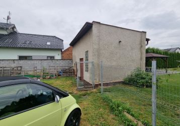Rodinný dům k pronájmu, Kravaře