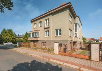 Rodinný dům na prodej, Pardubice / Bílé Předměstí