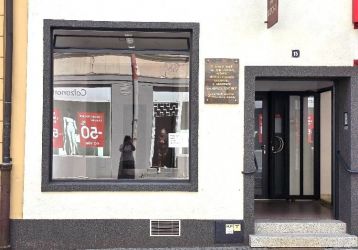 Komerční nemovitost k pronájmu, Opava / Město