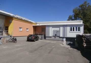 Komerční nemovitost k pronájmu, Opava / Předměstí