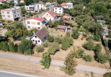 Stavební pozemek na prodej, Jihlava / Helenín