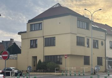 Komerční nemovitost k pronájmu, Mělník