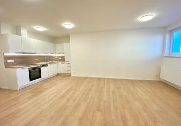 Byt 3+kk k pronájmu, Opava / Kateřinky, ulice Holasická