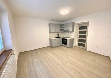 Byt 1+kk k pronájmu, Opava / Předměstí, ulice Na Rybníčku