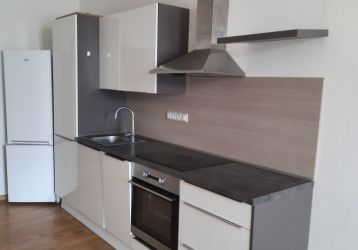 Atypický byt k pronájmu, Žďár nad Sázavou / Žďár nad Sázavou 1, ulice nám. Republiky