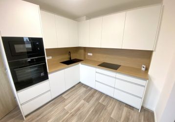 Rodinný dům k pronájmu, Raduň