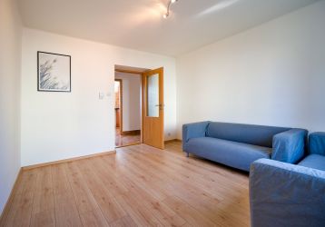 Byt 2+1 k pronájmu, Hodonín / J. Suka