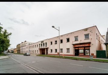 Komerční nemovitost k pronájmu, Opava / Předměstí