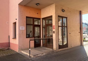 Komerční nemovitost k pronájmu, Opava / Předměstí
