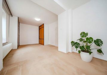 Byt 2+1 na prodej, Ostrava / Poruba, ulice Urxova