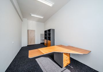 Komerční nemovitost k pronájmu, Paskov