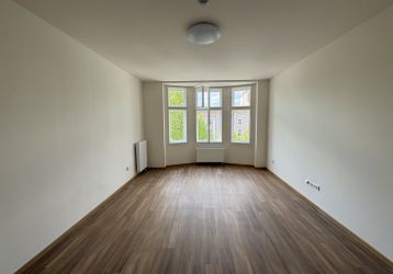 Byt 1+kk k pronájmu, Prostějov / Žižkovo nám.
