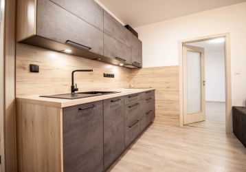 Byt 2+kk k pronájmu, Jihlava / Halasova
