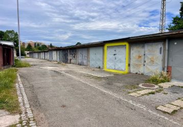Garáž / malý objekt na prodej, Ostrava / Poruba