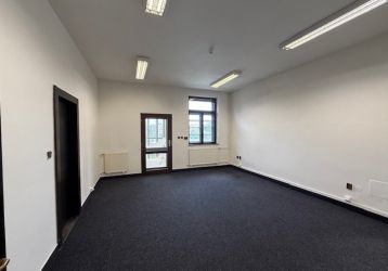 Komerční nemovitost k pronájmu, Frýdek-Místek / Frýdek