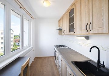 Byt 1+1 k pronájmu, Zlín / Hluboká