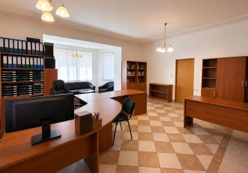 Komerční nemovitost k pronájmu, Český Těšín