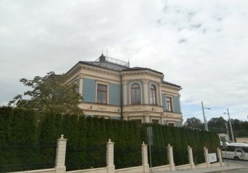 Komerční nemovitost k pronájmu, Opava / Předměstí