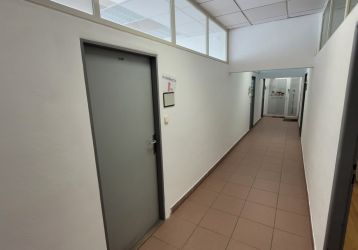 Komerční nemovitost k pronájmu, Třinec / Lyžbice