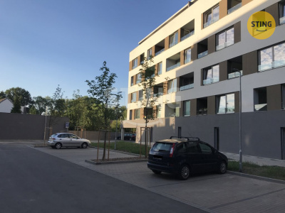 Byt 1+kk, Pardubice / Bílé Předměstí - fotografie č. 1