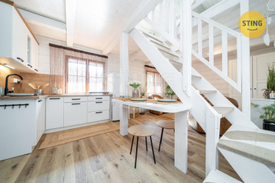 Rodinný dům, Dolní Lomná - fotografie č. 1