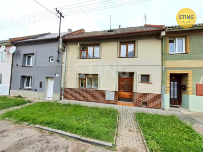 Rodinný dům, Měrovice nad Hanou - fotografie č. 1