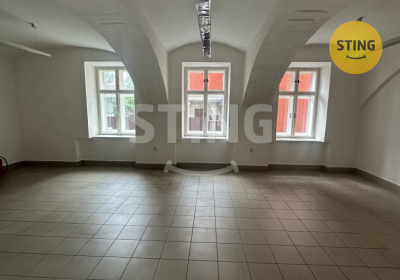 Komerční nemovitost, Rožnov pod Radhoštěm - fotografie č. 1