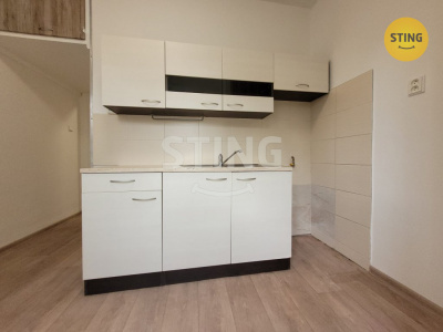 Byt 2+1, Ostrava / Poruba - fotografie č. 1