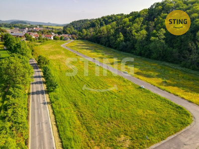 Stavební pozemek, Police - fotografie č. 1
