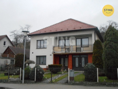 Rodinný dům, Dolní Lhota - fotografie č. 1